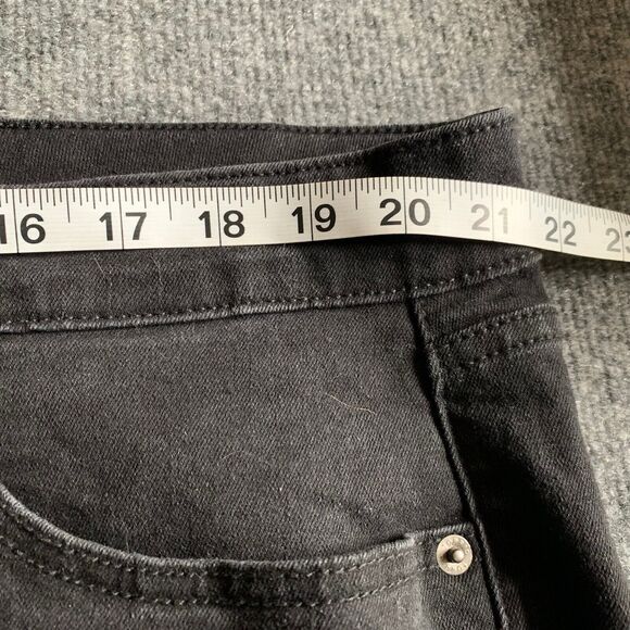 Torrid “Feel The Fit” Black Denim Shorts Perfect 5” Stretch 5 Pocket Sz 20 - Picture 12 of 14